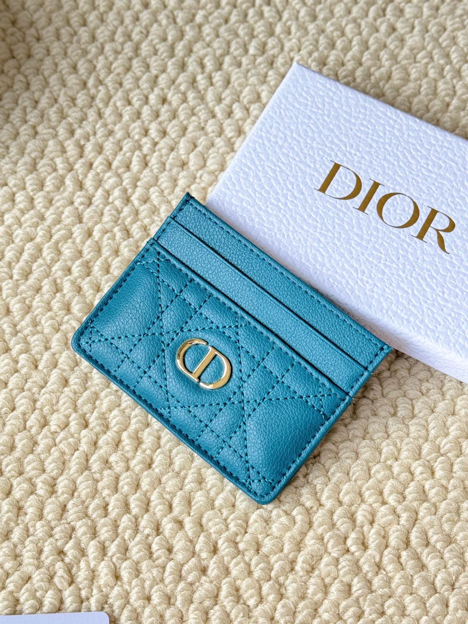 Dior Product S5130