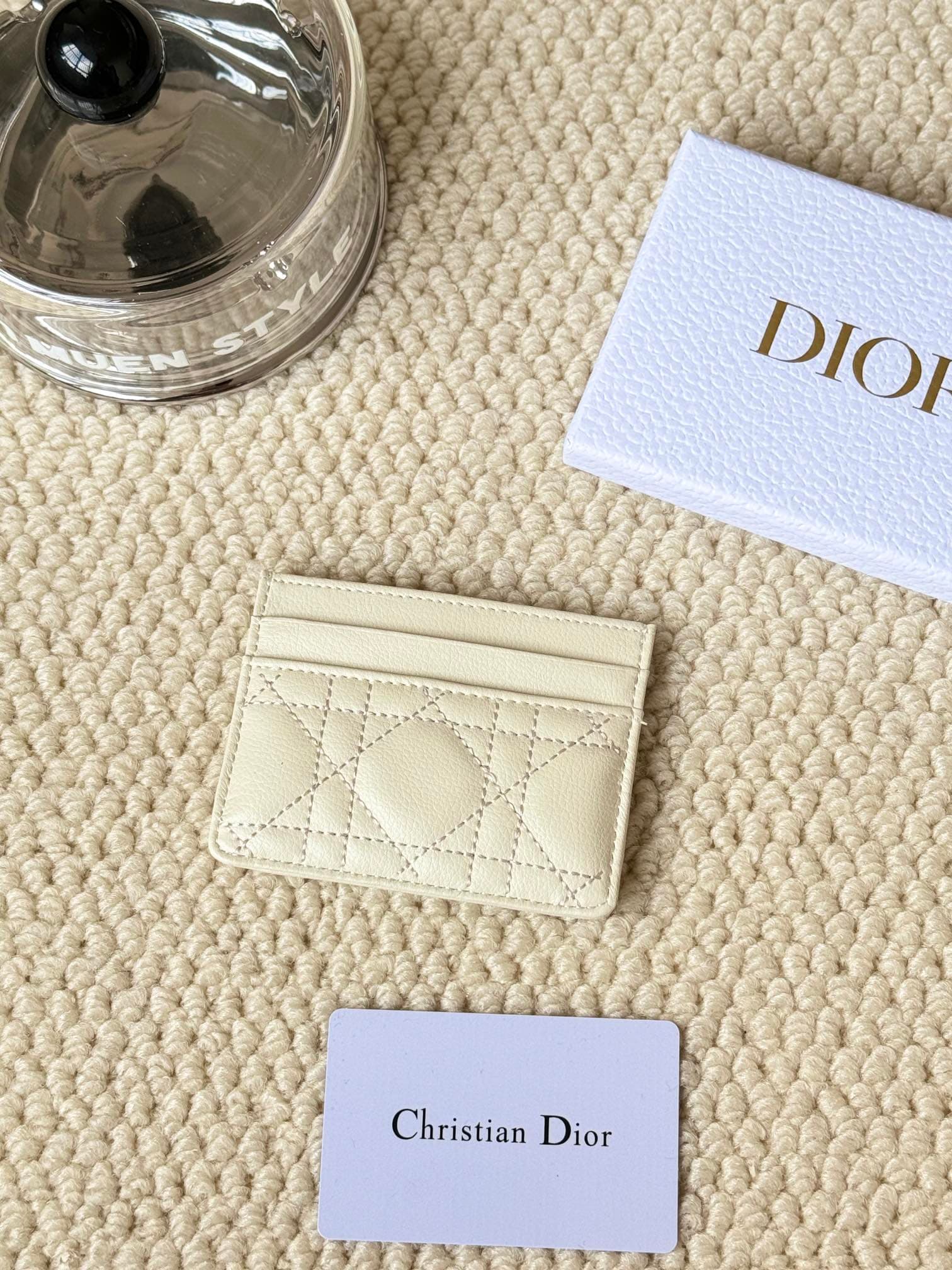 Dior Product S5130