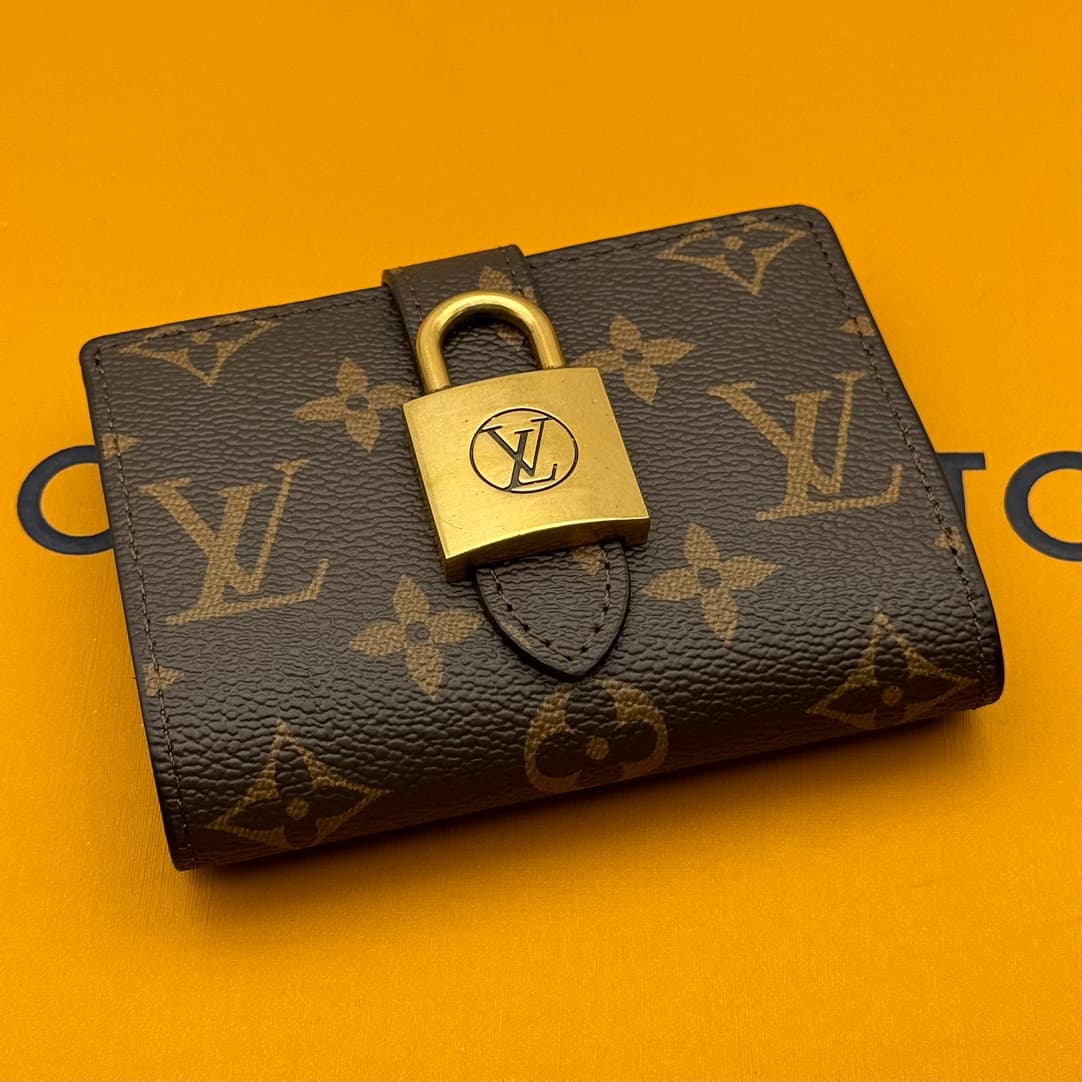 Louis Vuitton Brown Watch M12408