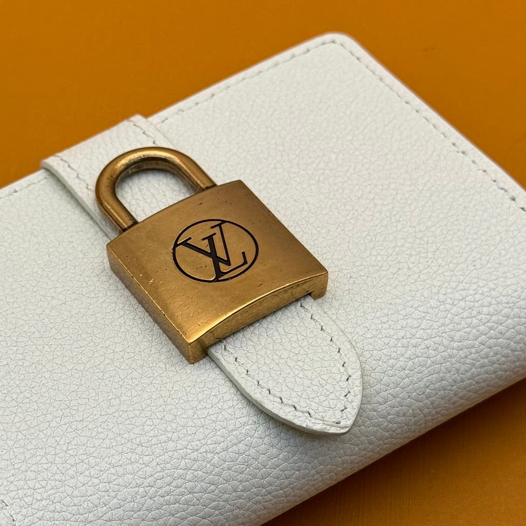 Louis Vuitton White Watch M12408