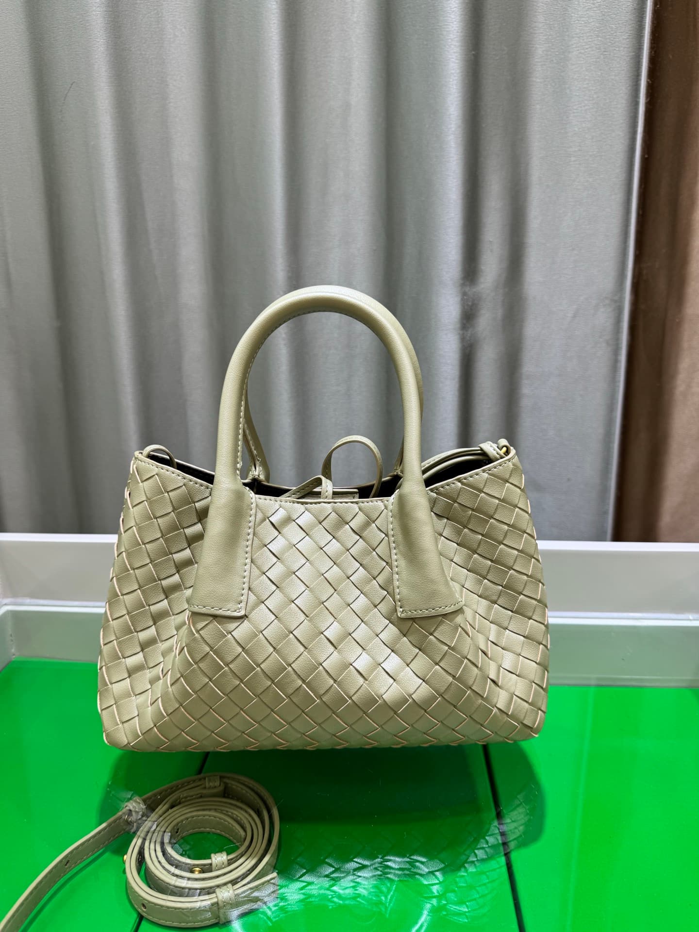 Bottega Veneta Small Tote Bag 9965