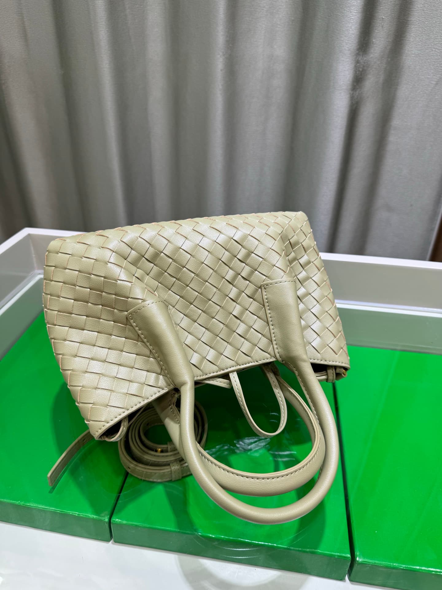 Bottega Veneta Small Tote Bag 9965