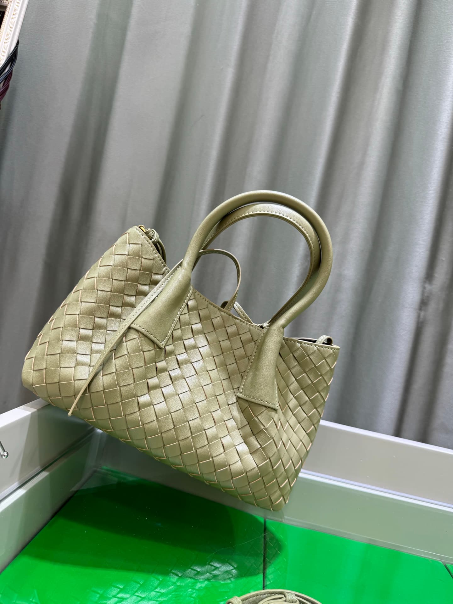 Bottega Veneta Small Tote Bag 9965