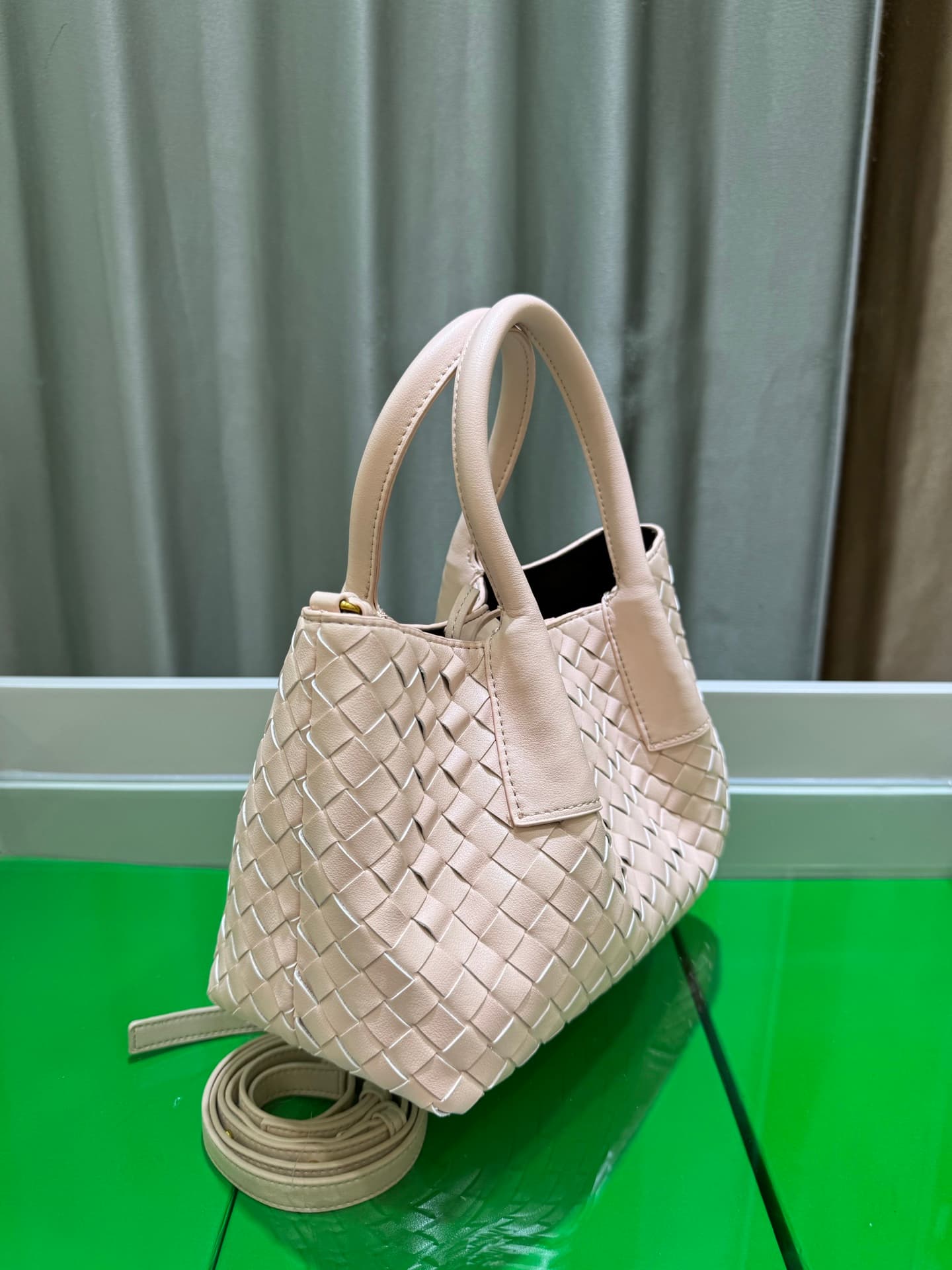 Bottega Veneta Small Tote Bag 9965