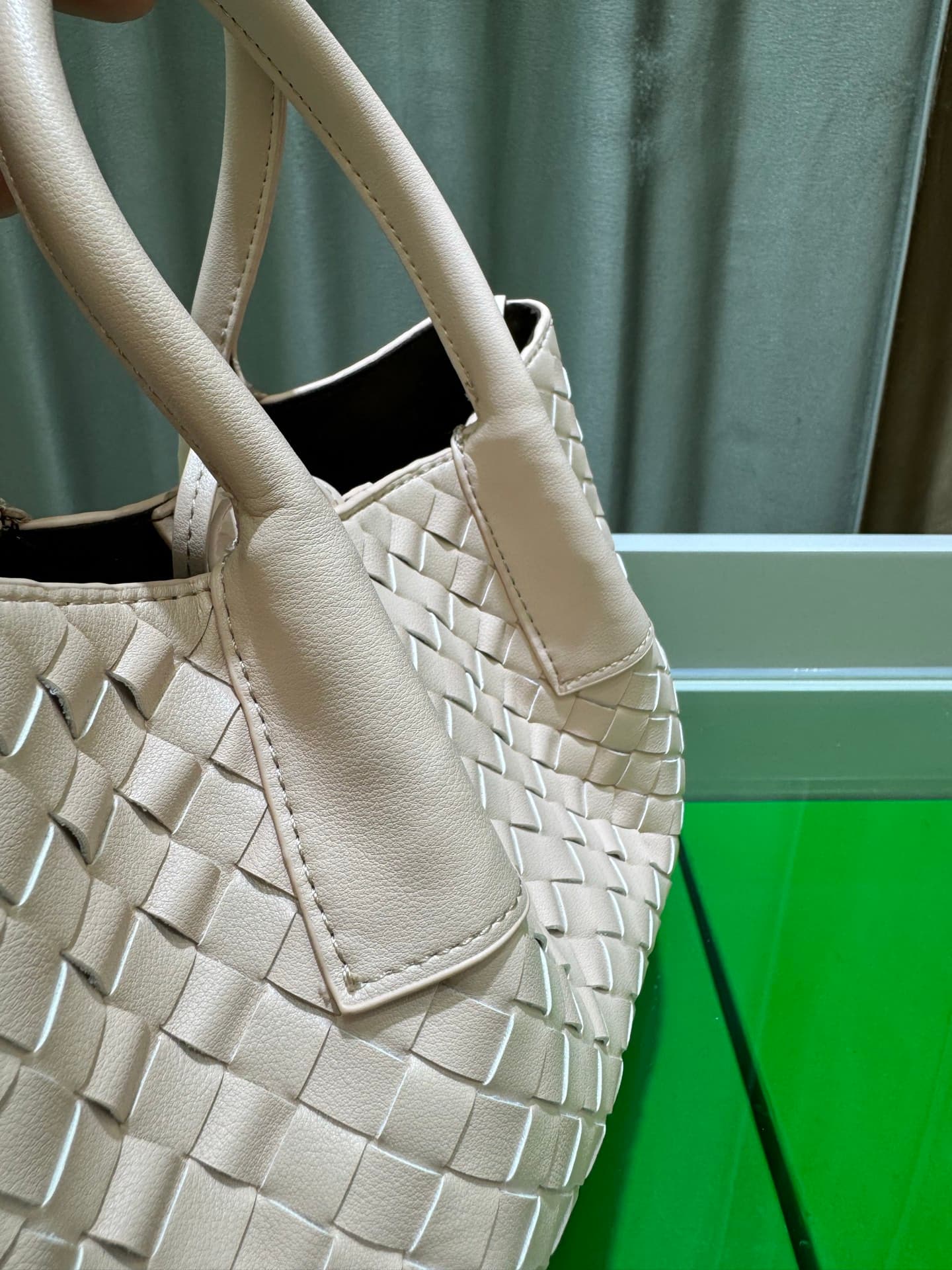 Bottega Veneta Small Tote Bag 9965