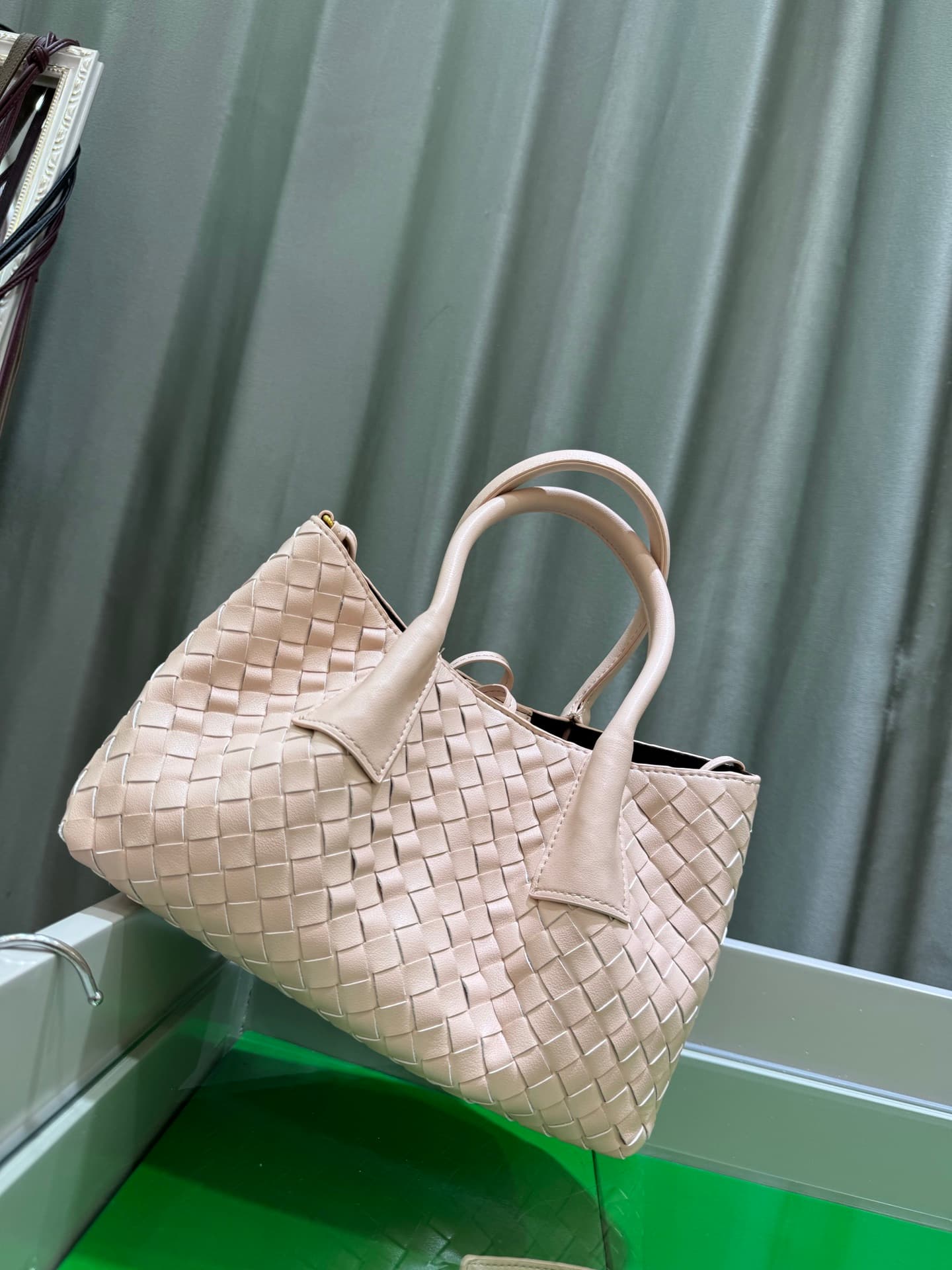 Bottega Veneta Small Tote Bag 9965