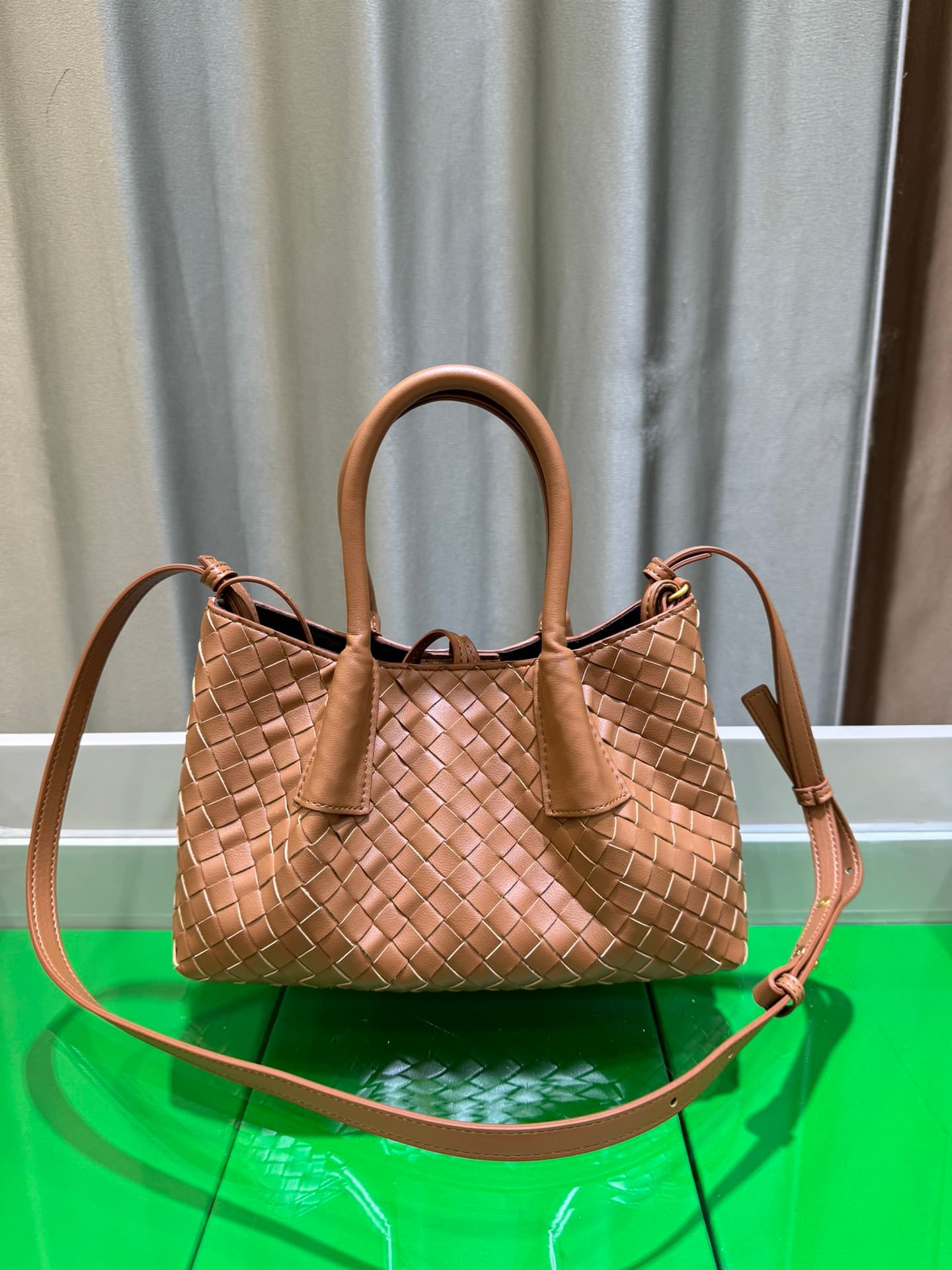 Bottega Veneta Small Tote Bag 9965