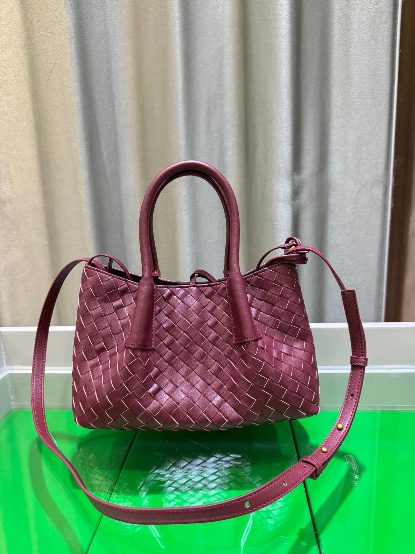 Bottega Veneta Small Tote Bag 9965