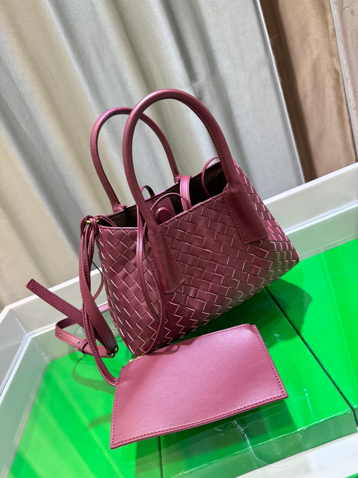 Bottega Veneta Small Tote Bag 9965