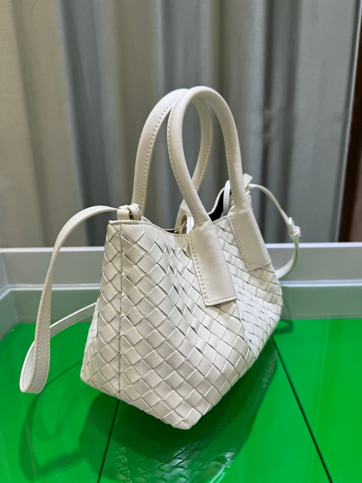 Bottega Veneta Small Tote Bag 9965