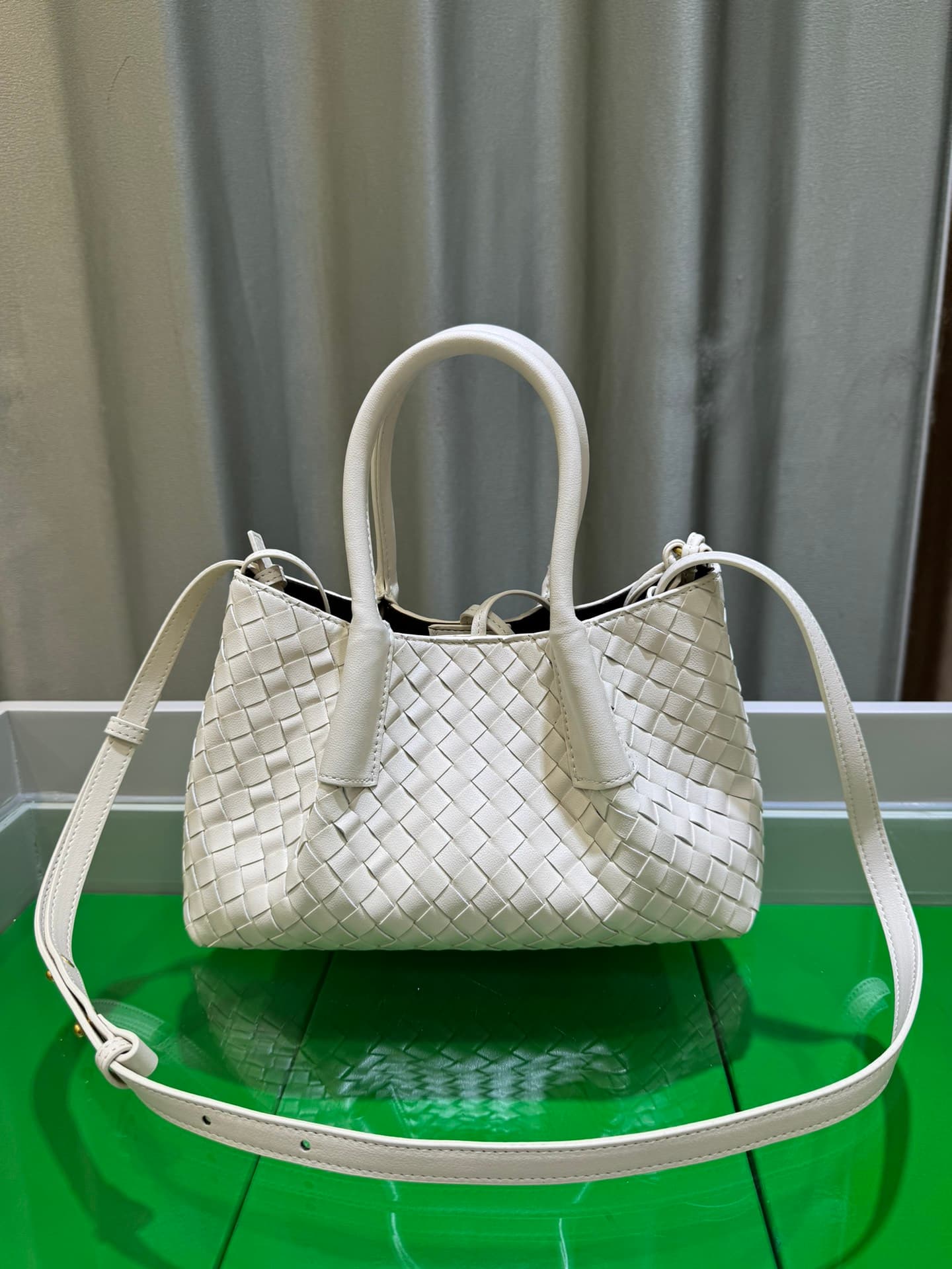 Bottega Veneta Small Tote Bag 9965
