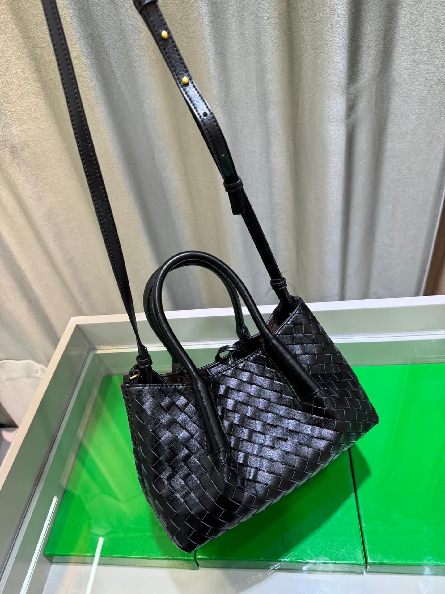 Bottega Veneta Small Tote Bag 9965