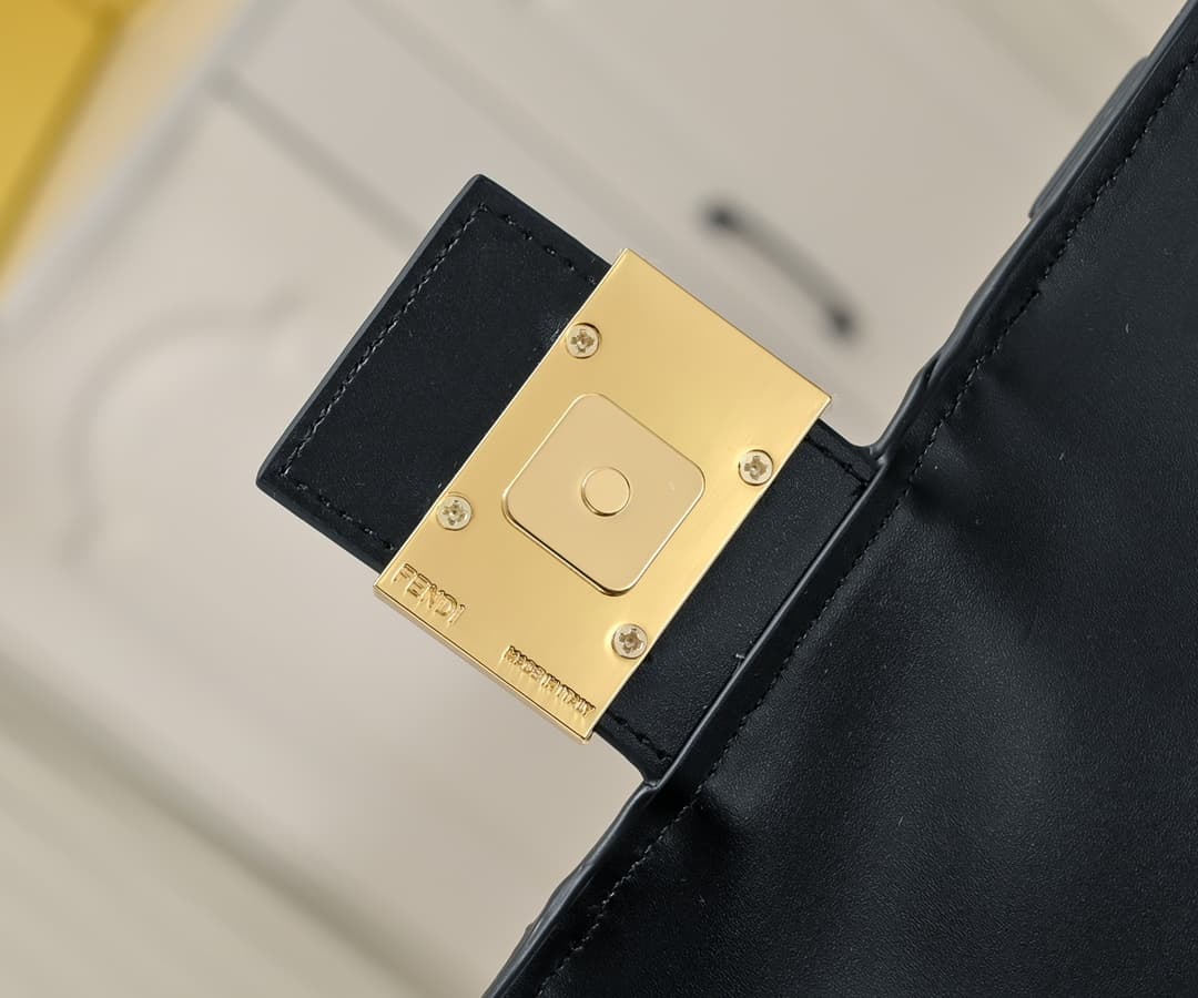 Fendi Gold Bag 3312