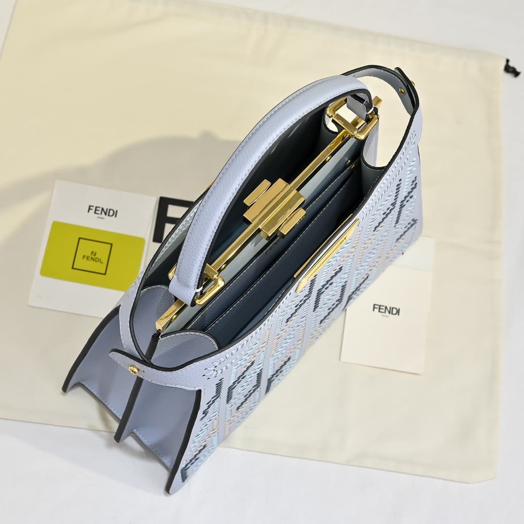 Fendi Gold Large Product 33207