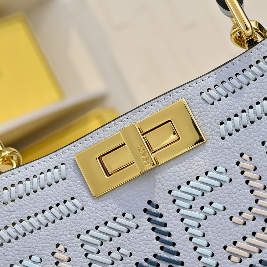 Fendi Gold Large Product 33207