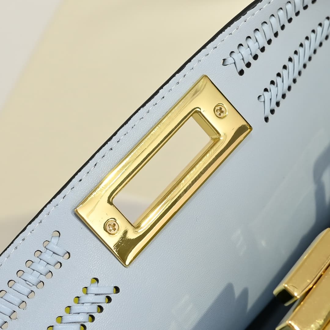 Fendi Gold Large Product 33207