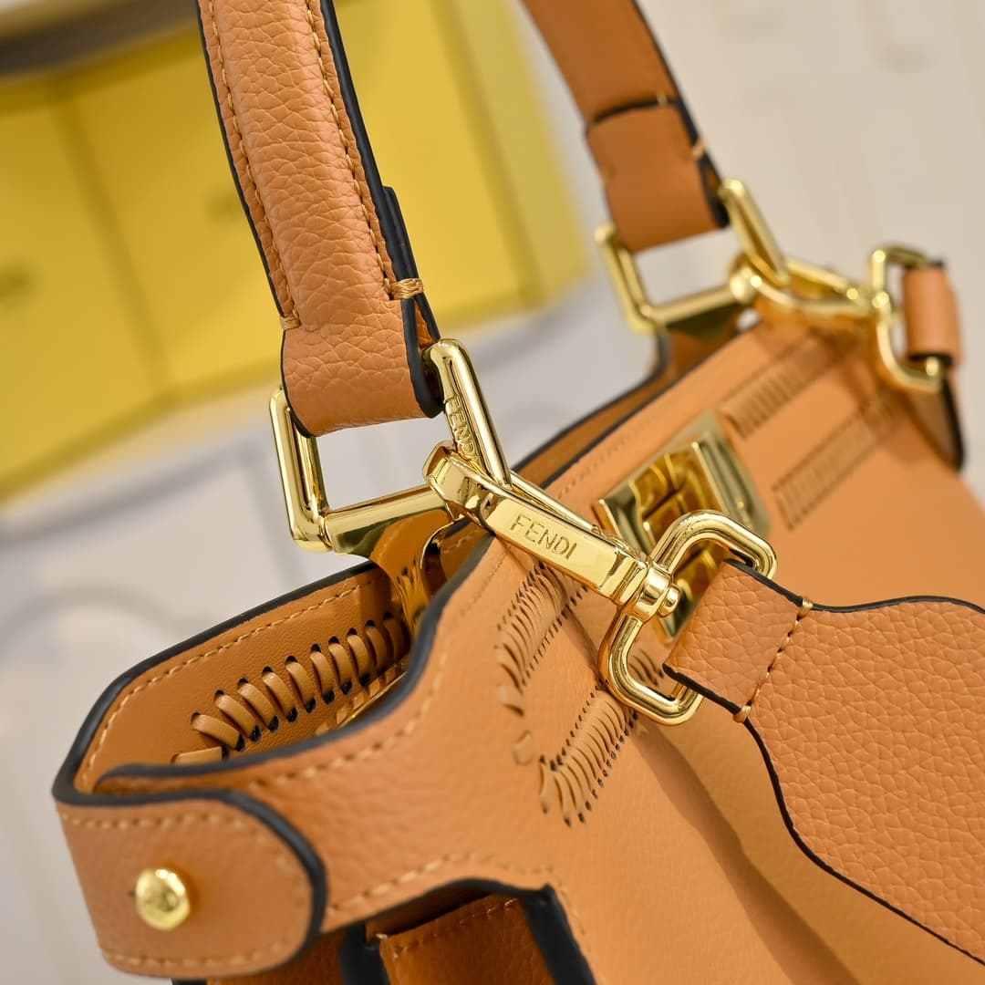 Fendi Gold Large Product 33207