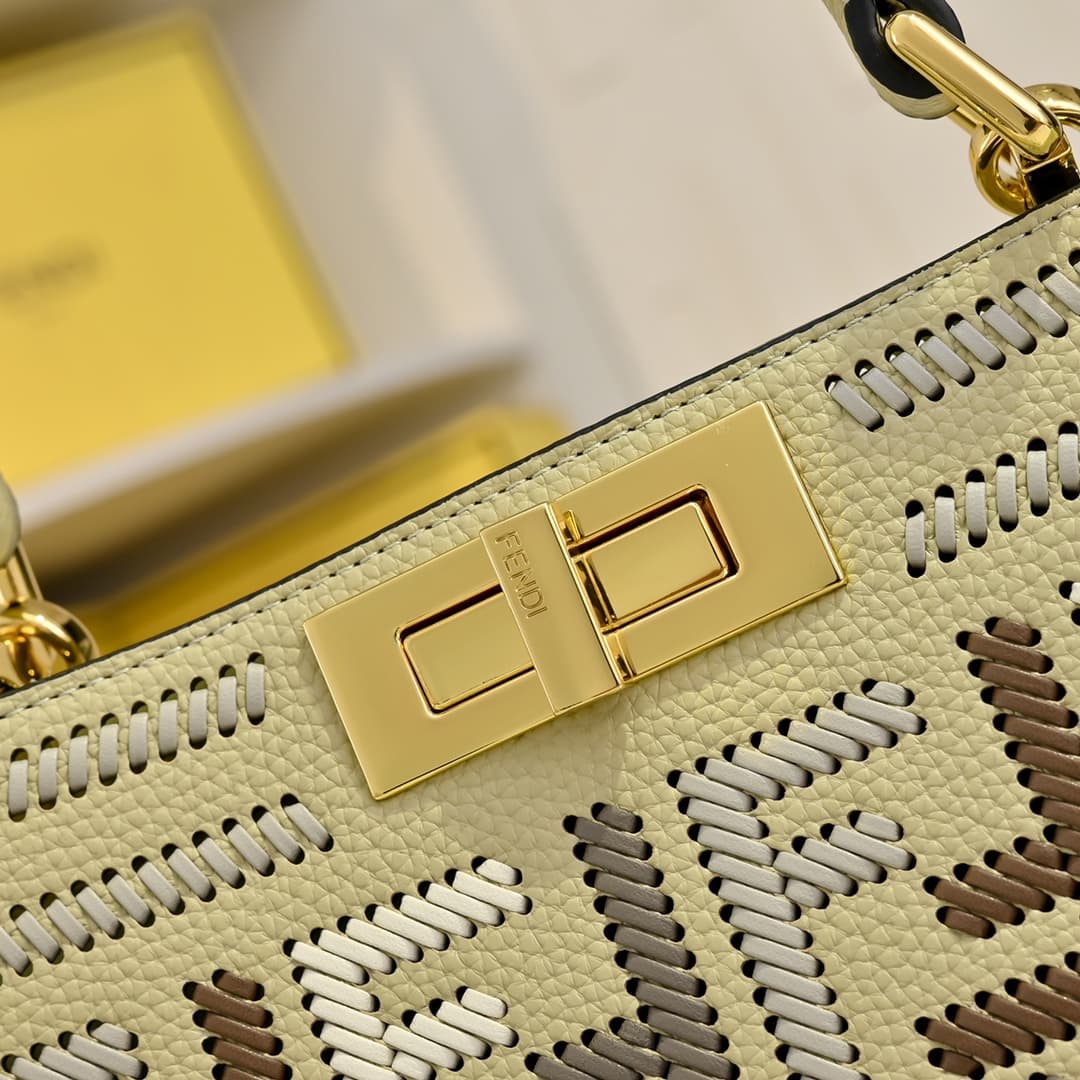 Fendi Gold Large Product 33207