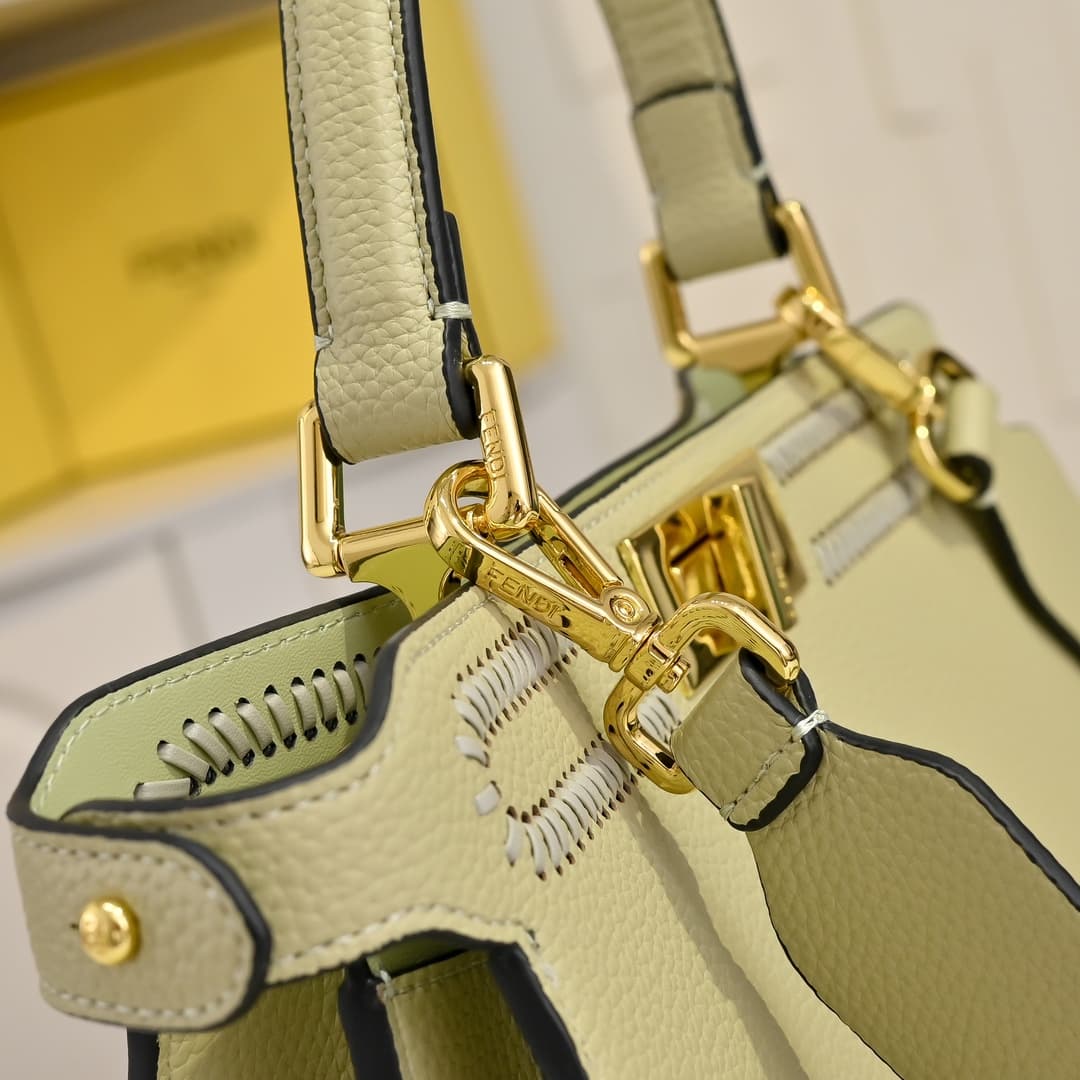 Fendi Gold Large Product 33207