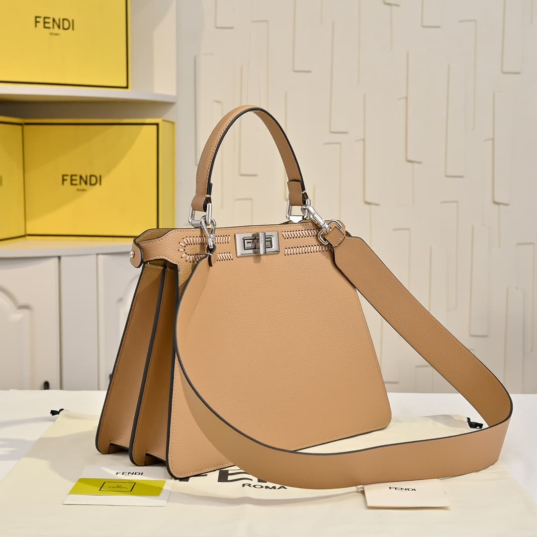 Fendi Gold Large Product 33207