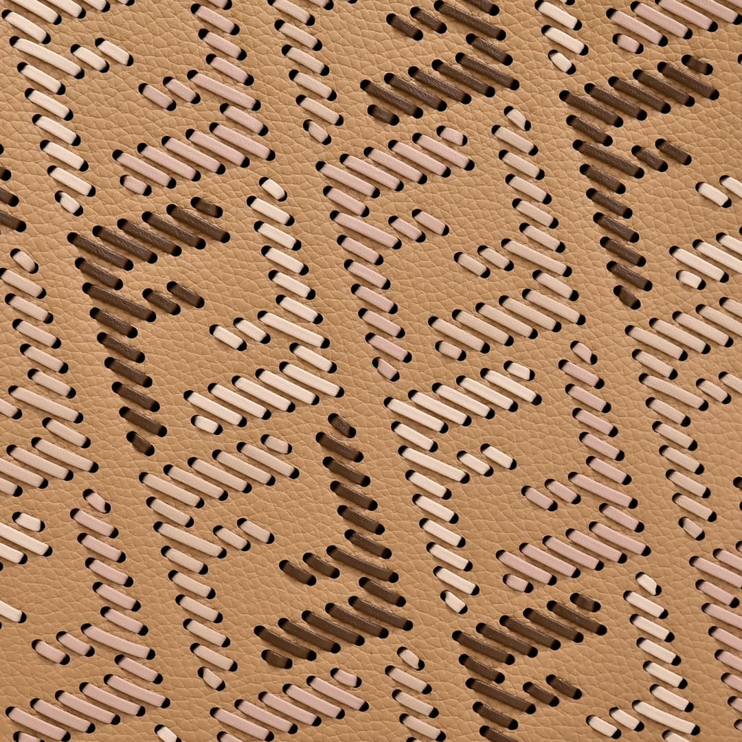 Fendi Gold Large Product 33207