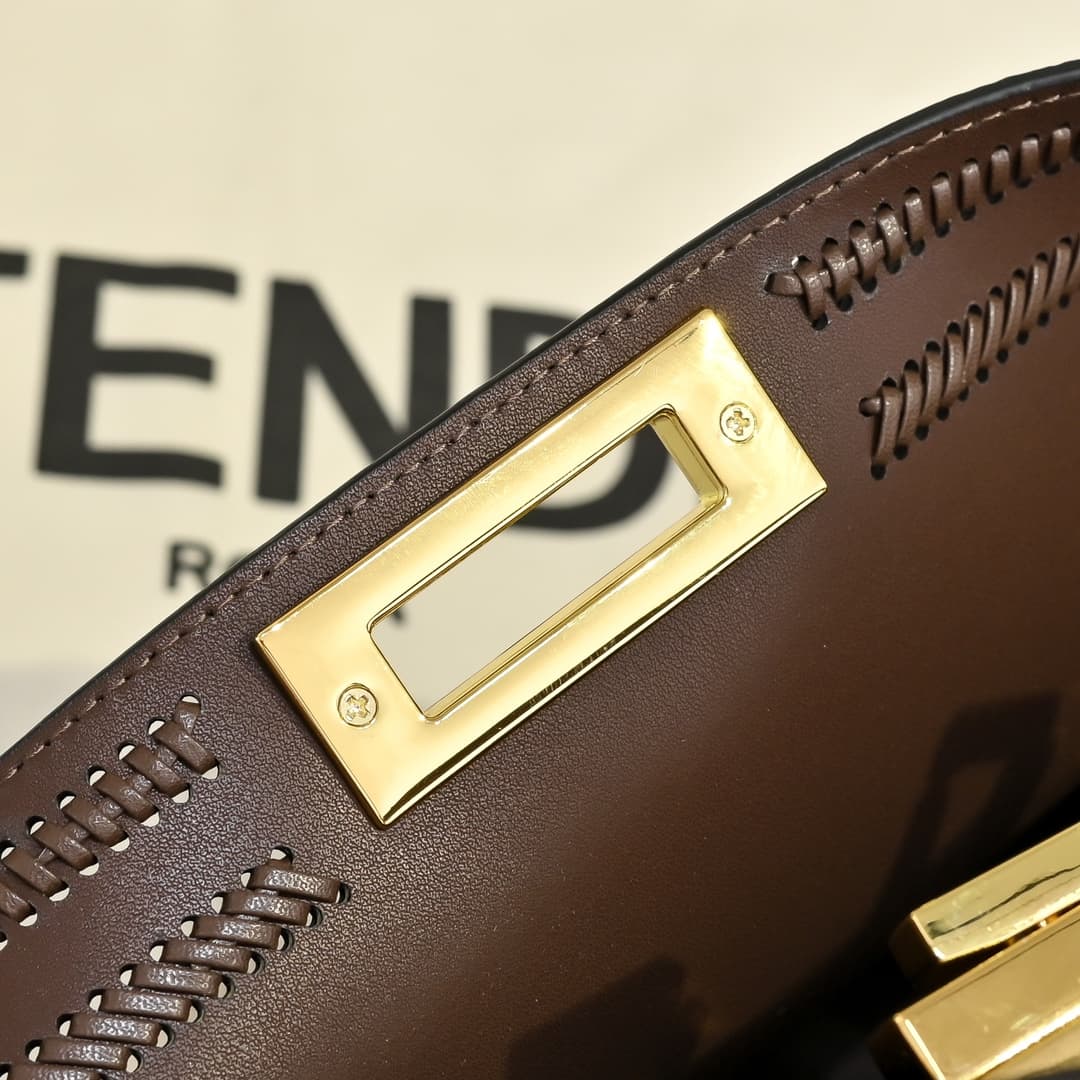 Fendi Gold Large Product 33206