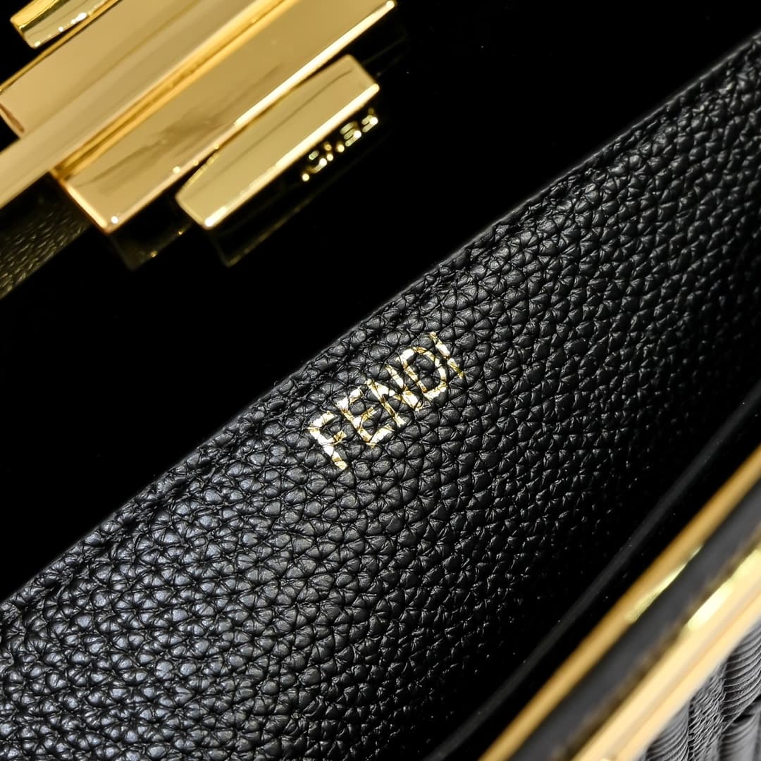 Fendi Gold Large Product 33206
