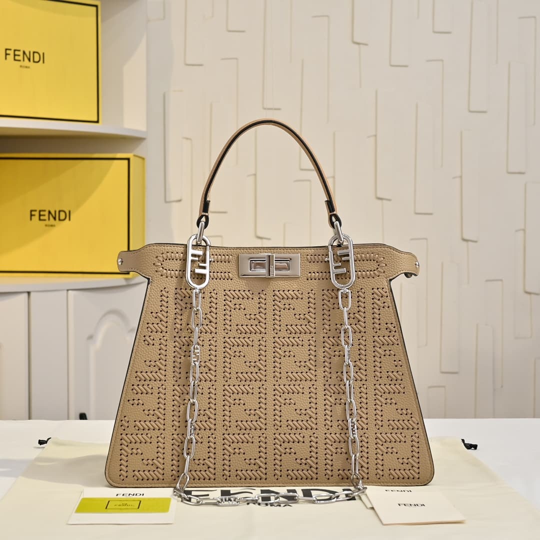 Fendi Gold Large Product 33206