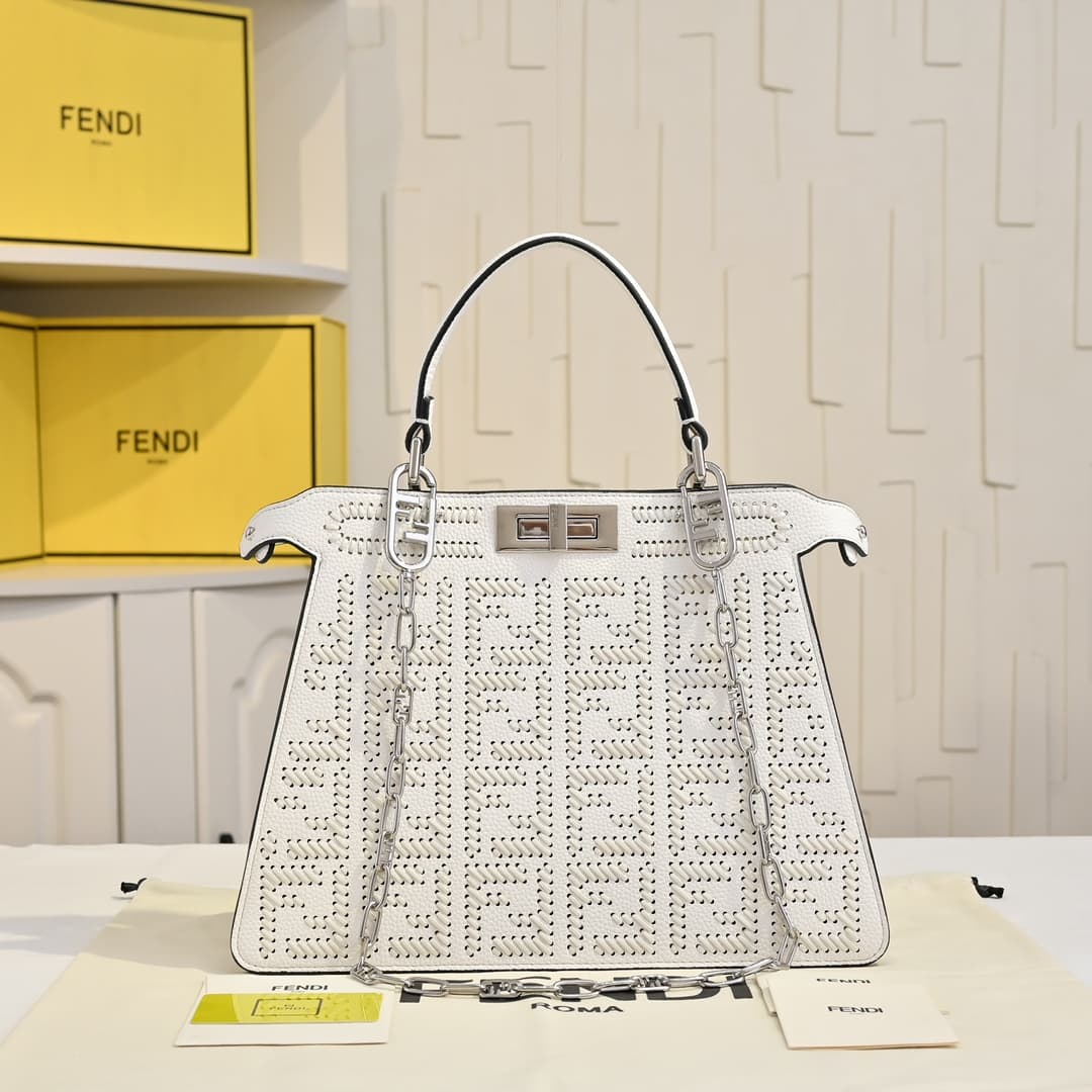 Fendi Gold Large Product 33206