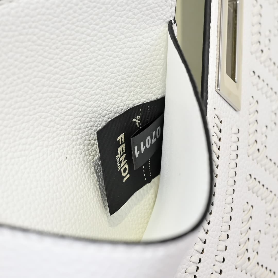 Fendi Gold Large Product 33206
