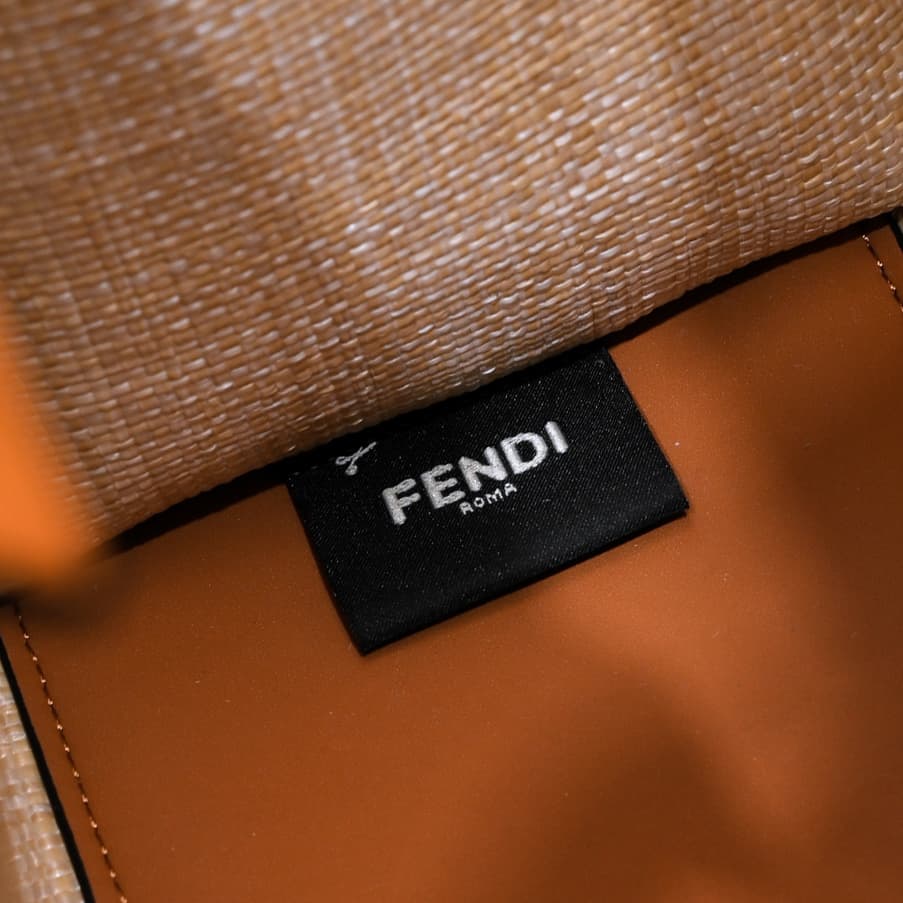 Fendi Medium Tote Bag 9914
