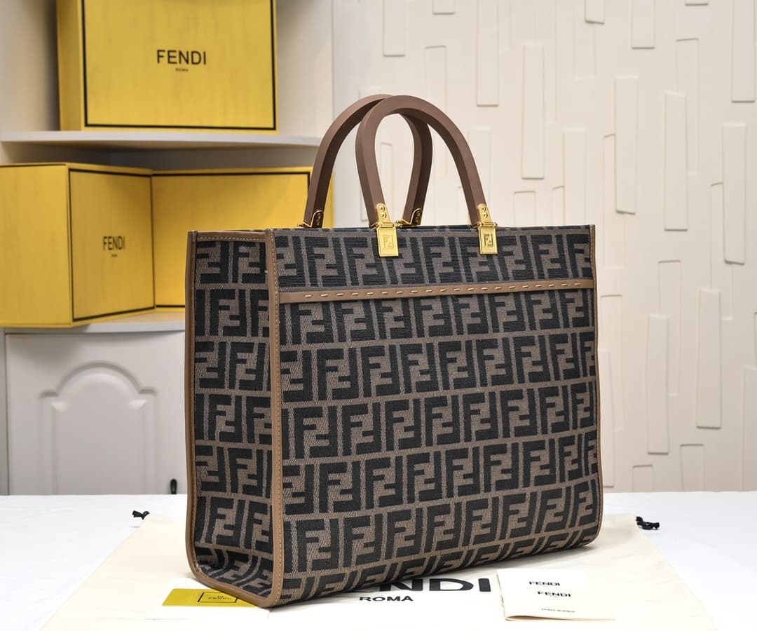 Fendi Medium Tote Bag