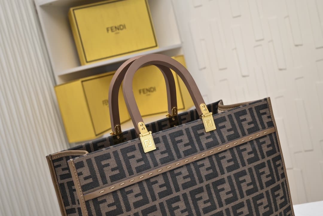 Fendi Medium Tote Bag