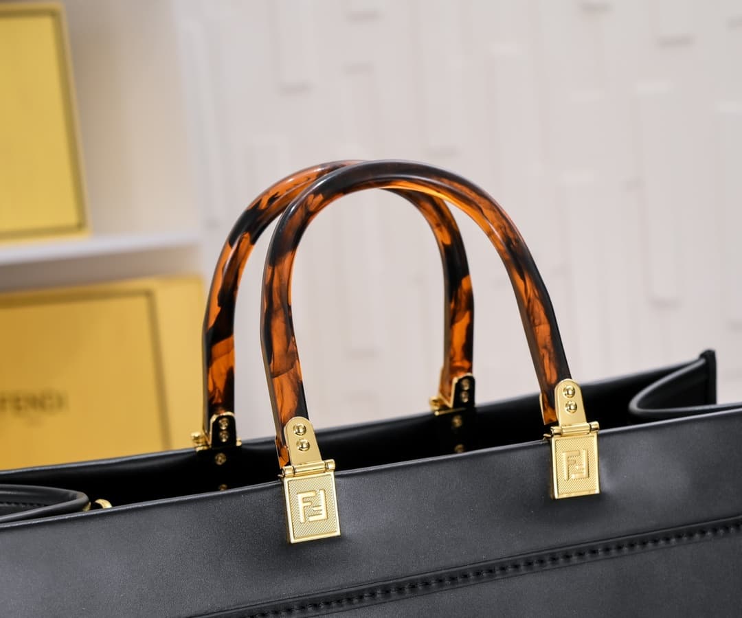 Fendi Large Tote Bag 3343