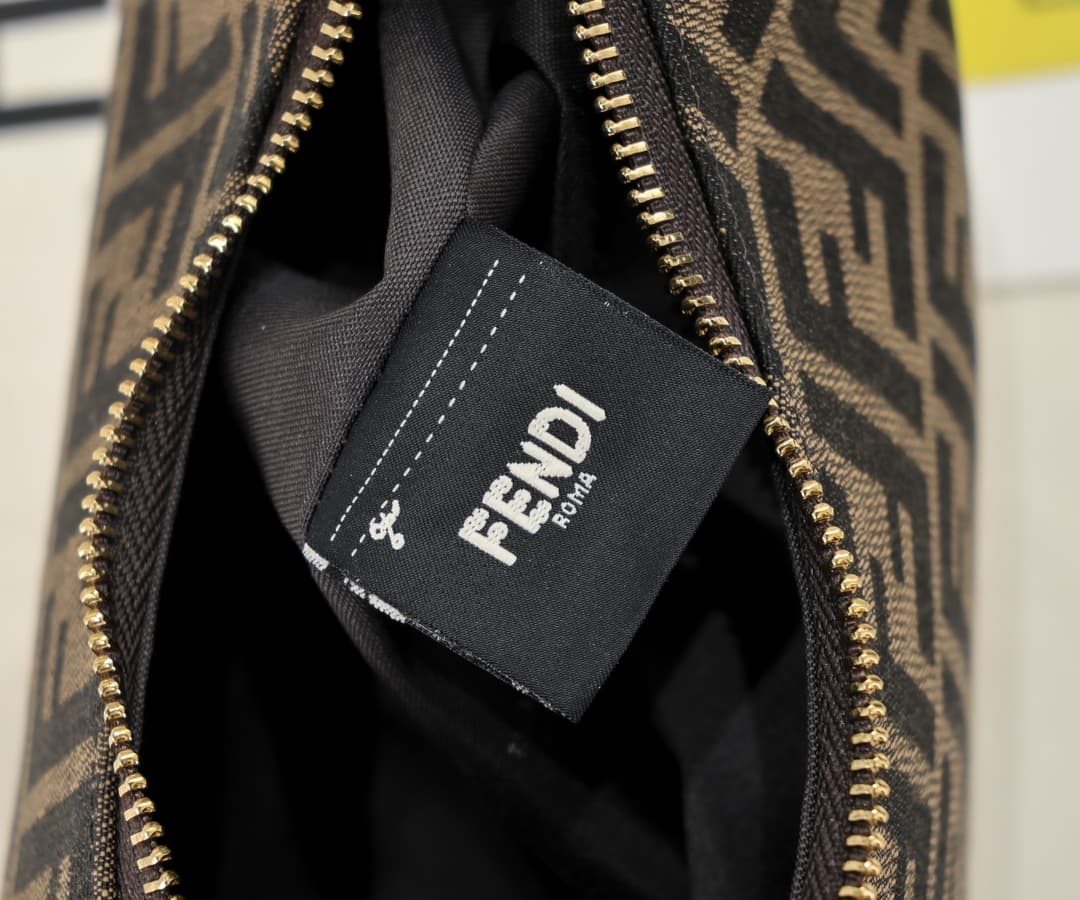 Fendi Small Shoulder Bag 2196
