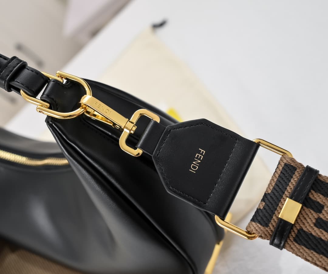 Fendi Small Shoulder Bag 2196