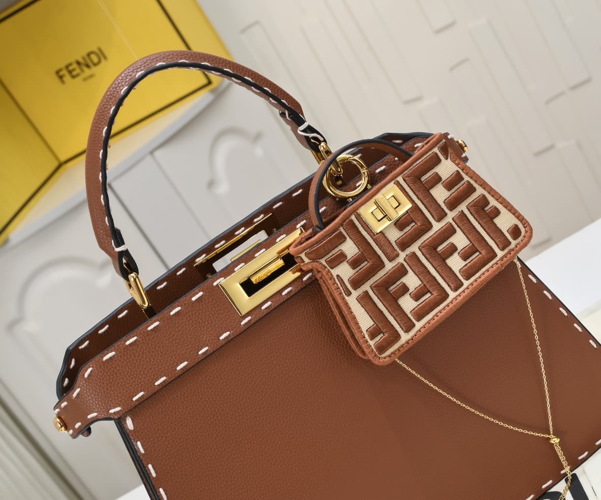 Fendi Gold Medium Product 3310