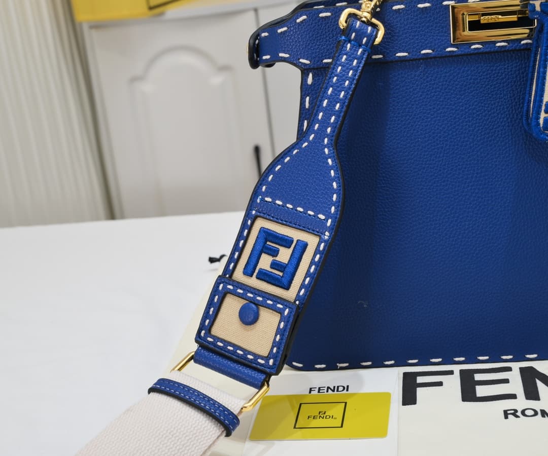 Fendi Gold Medium Product 3310