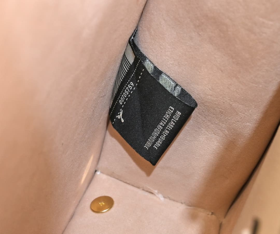 Fendi Gold Medium Product 3310