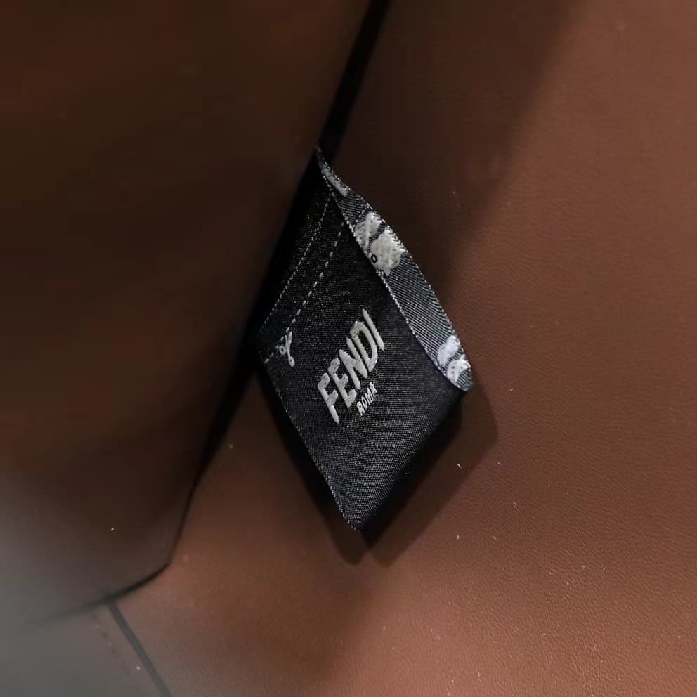 Fendi Product 3306