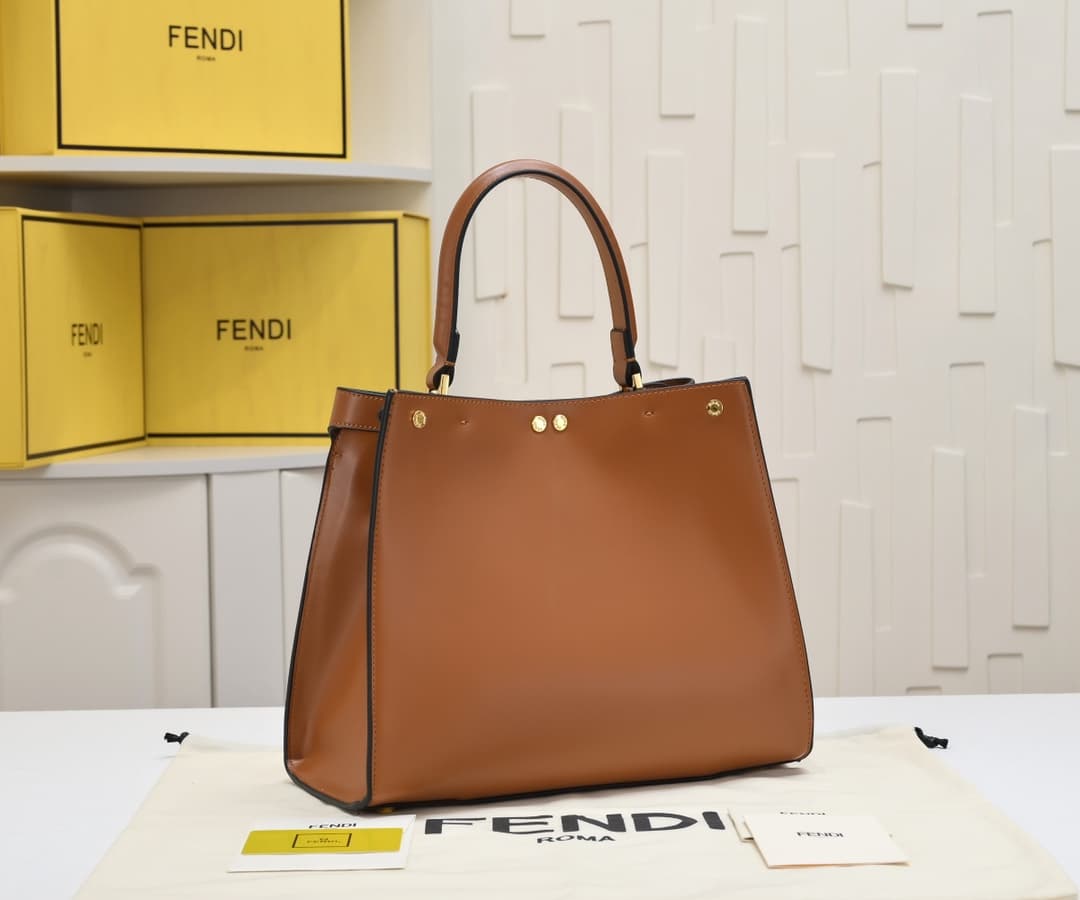 Fendi Product 3306