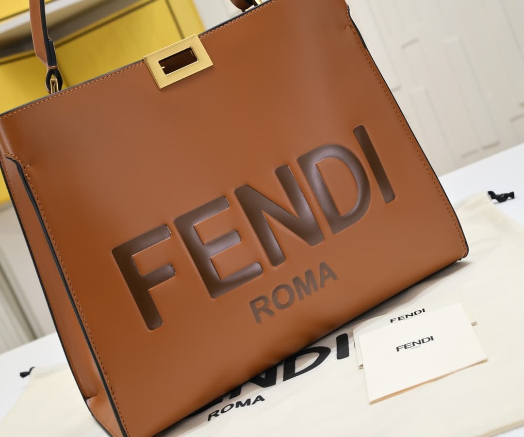 Fendi Product 3306