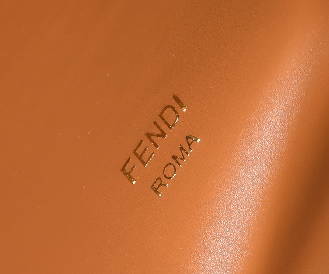 Fendi Product 3306