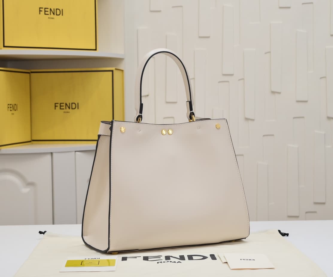 Fendi Product 3306