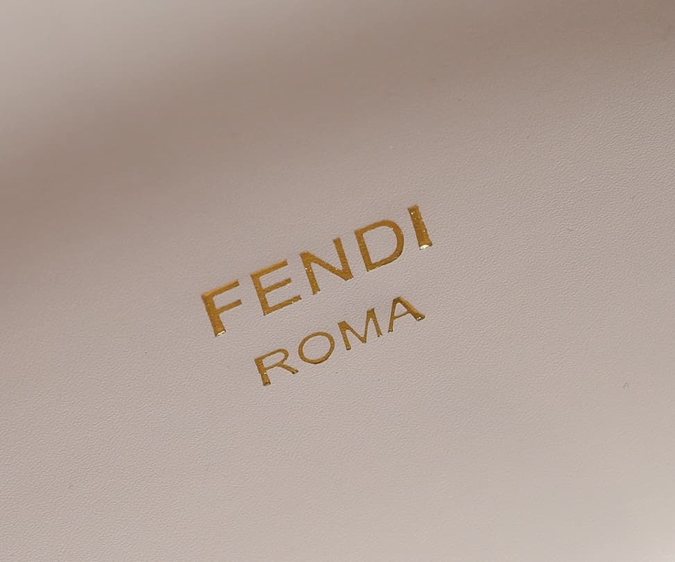 Fendi Product 3306