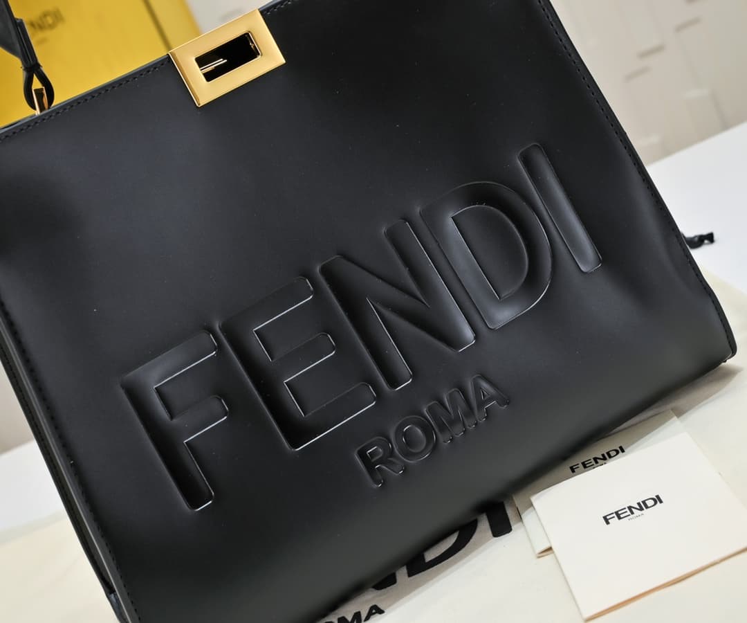 Fendi Product 3306
