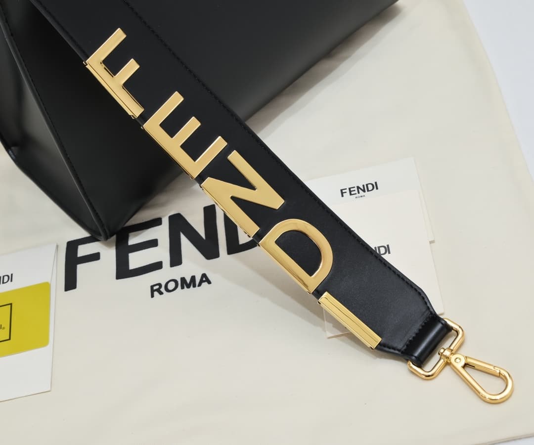 Fendi Product 3306