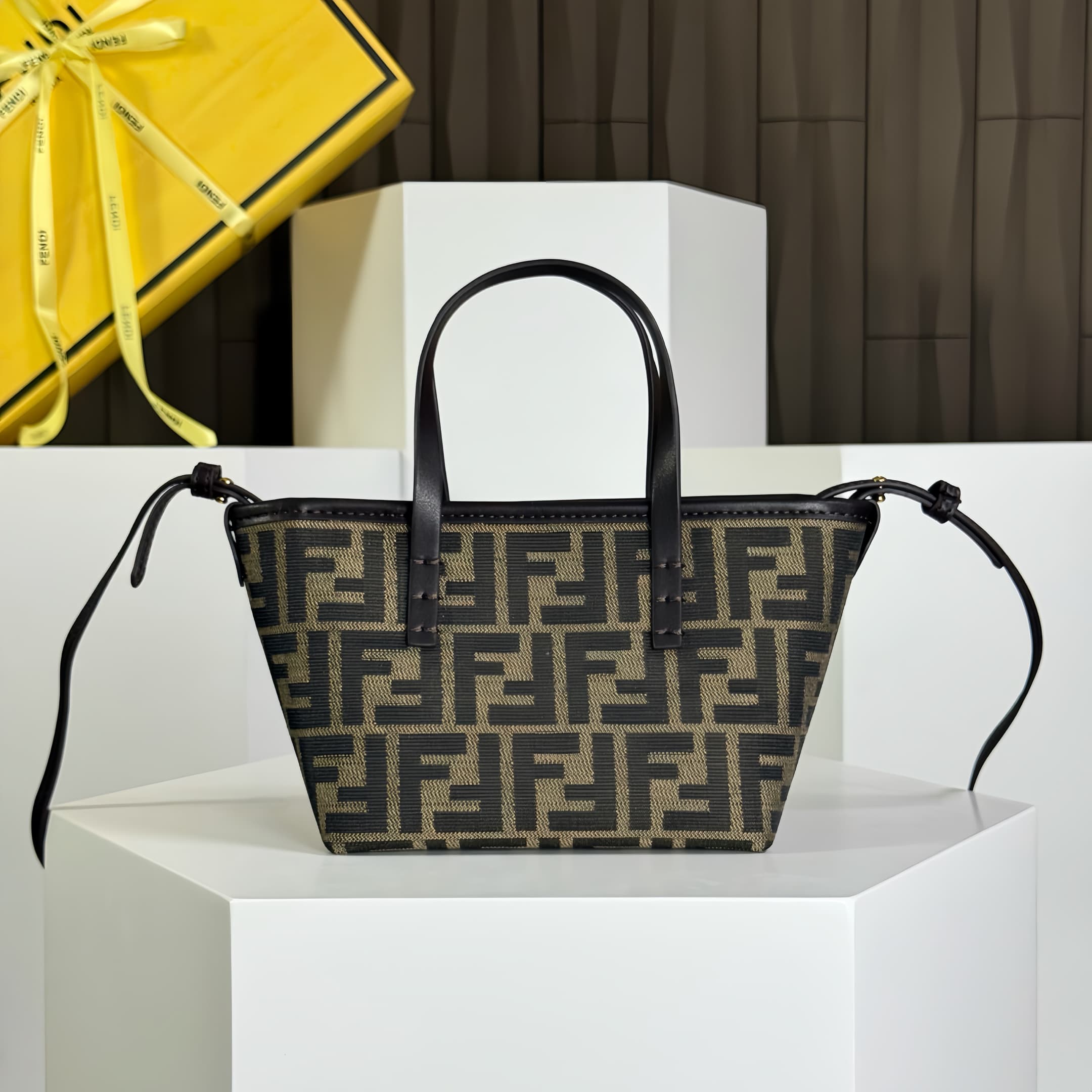 Fendi Brown Bag 7723