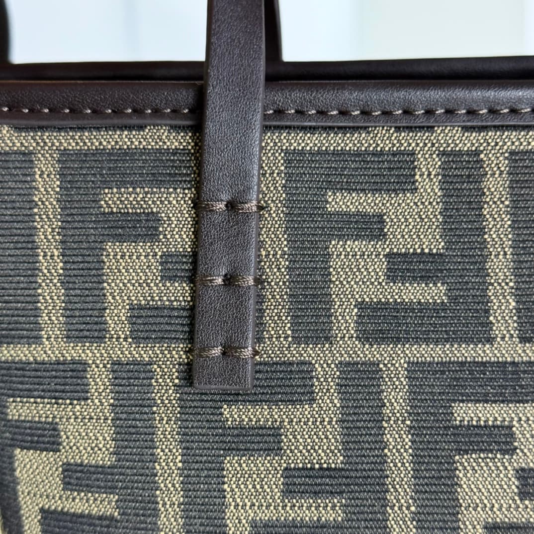 Fendi Brown Mini Crossbody Bag 7723
