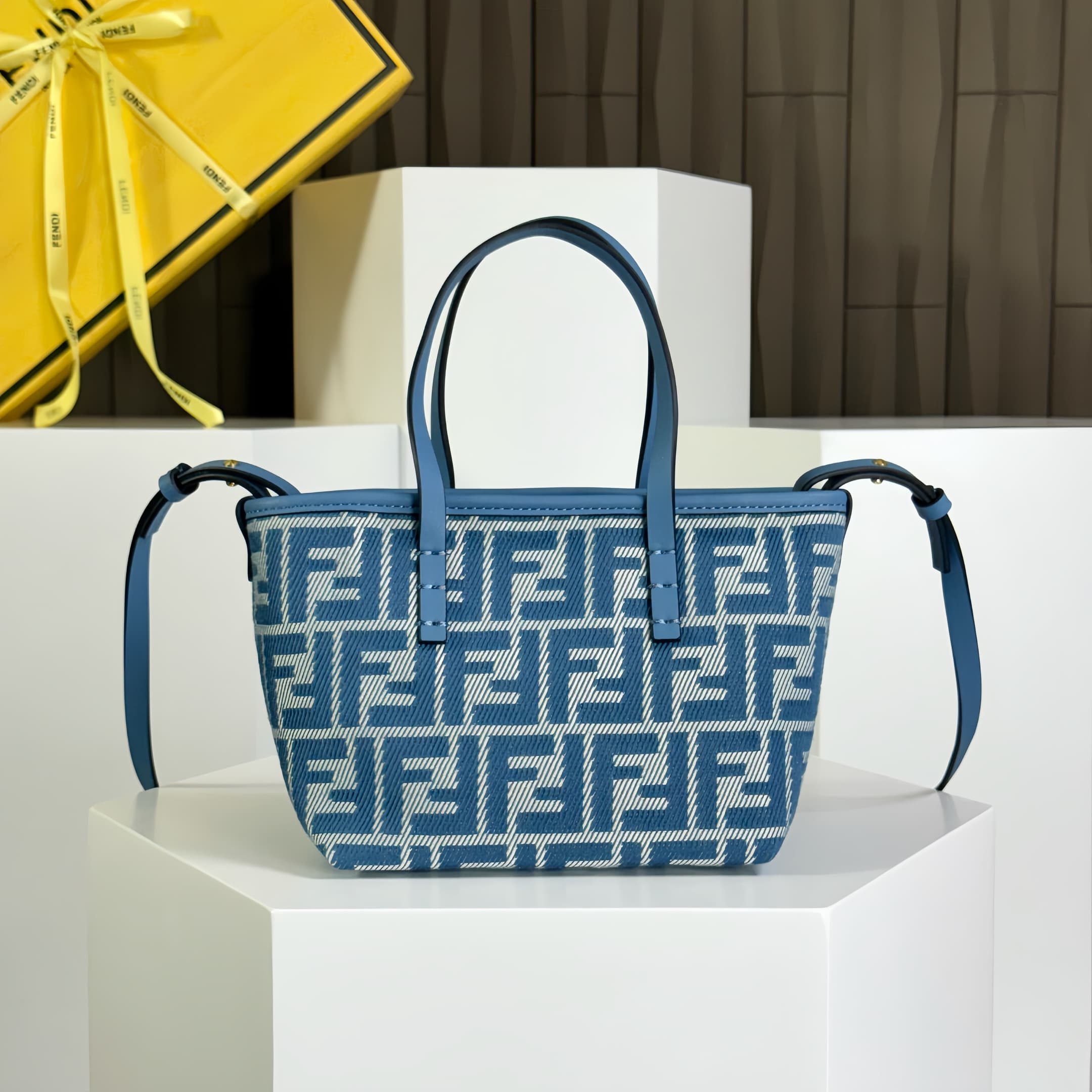 Fendi Brown Bag 7723
